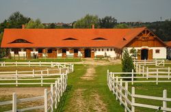 RF_Unganrn_Reitanlage.jpg