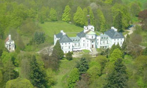BurgSchlitz_Hotel_Luftaufnahme.jpg