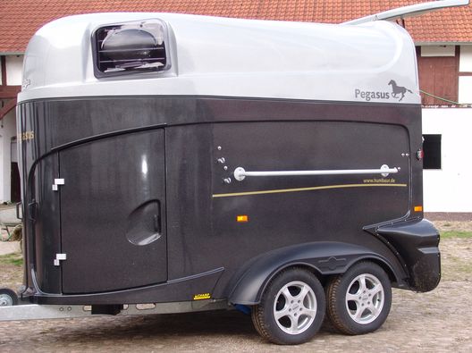 Humbaur_Peg_Seitl.JPG