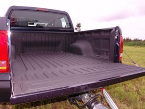 VW_Amarok_Ladeflaeche.JPG