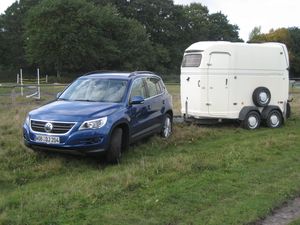 30_Tiguan_Gespann_Ansicht_links_vorn_hde.JPG