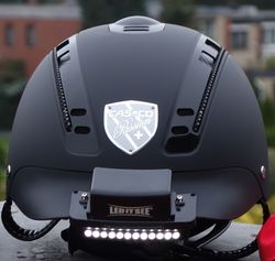 Helmlampe_auf_casco