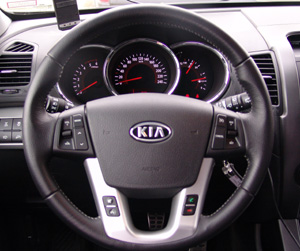 6_Kia_Sorento_Armaturenbrett_