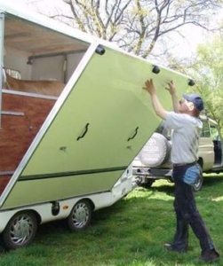 Equitrek_Klappe-auf-251x300