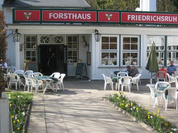 11_FZR_Sachsenwald_Forsthaus_Terrasse