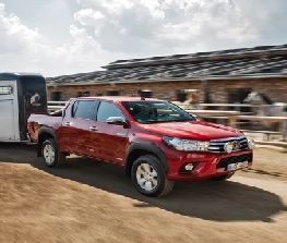 Toyota-Hilux-Firmenauto-des-Jahres