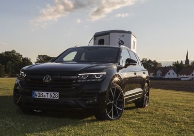 Touareg_mit-Pferdeanhaenger_2