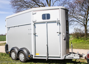 Pferdeanhaenger-Ifor-Williams-DJ-w-12-300x215 Pferdeanhaenger-Ifor-Williams-DJ-w-12-300x215