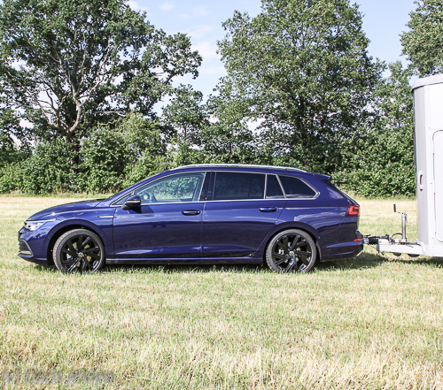 Pferdeanhaenger-Zugfahrzeugtest-VW-Golf-Variant-w-15 Pferdeanhaenger-Zugfahrzeugtest-VW-Golf-Variant-w-15