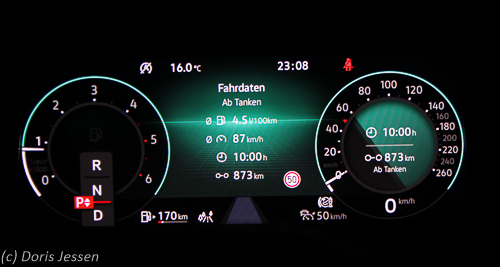 Pferdeanhaenger-Zugfahrzeugtest-VW-Golf-Variant-w-34