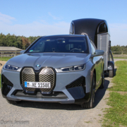 Pferdeanhaenger-Zugfahrzeugtest-BMW-iX-xDrive50-w-12-180x180