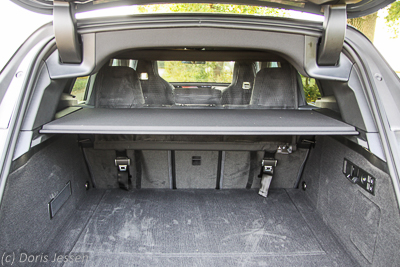 Pferdeanhaenger-Zugfahrzeugtest-BMW-iX-xDrive50-w-41 Pferdeanhaenger-Zugfahrzeugtest-BMW-iX-xDrive50-w-41