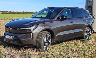 Pferdeanhaenger-Zugfahrzeug-Volvo-EX90-Front-links-e1762943059745