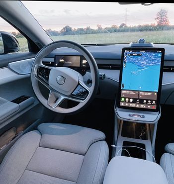 Volvo-ES90-Cockpit_ Volvo-ES90-Cockpit_