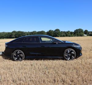 VW-ID7-GTX-Seite-rechts_
